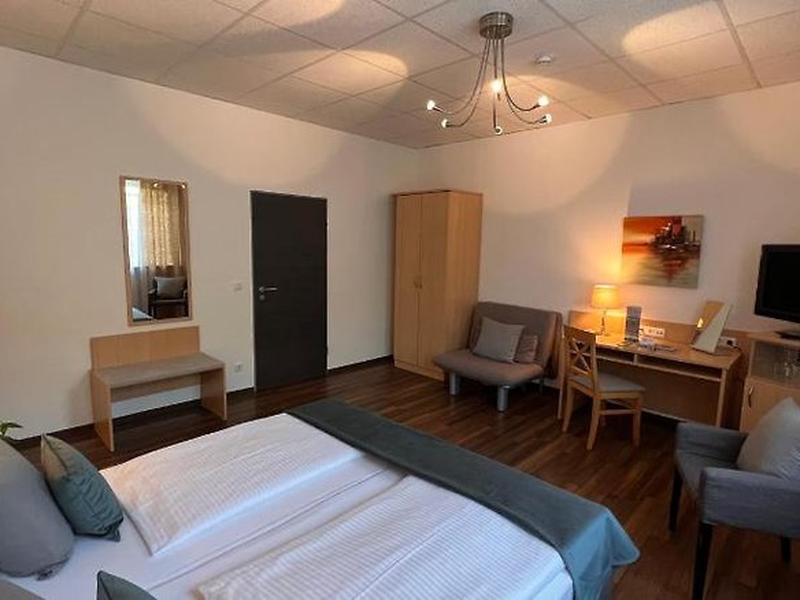 B19F2CA0AB52E2FF83C40E92B98F0615