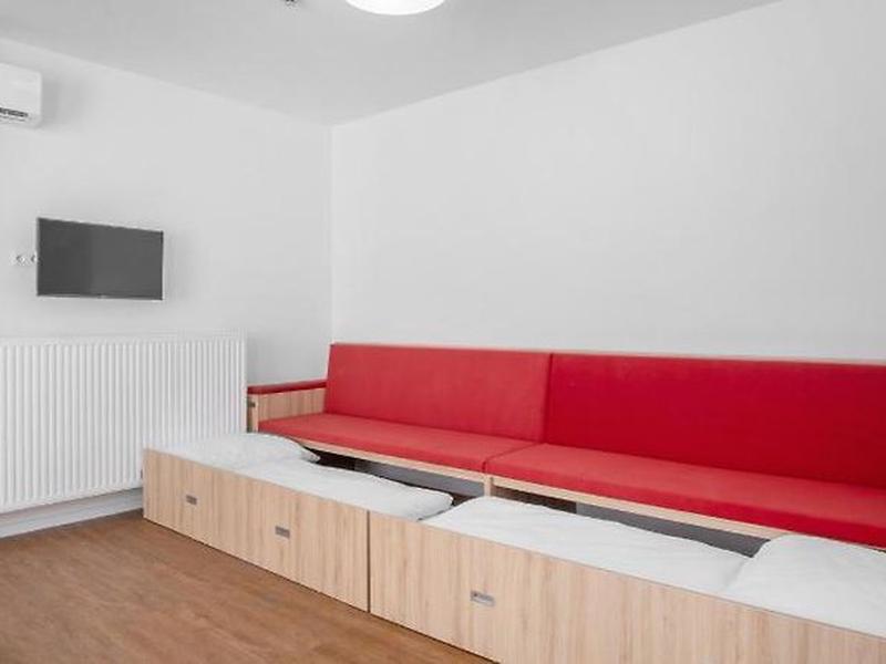 E139C6357487DE4933DF09AE927F933B