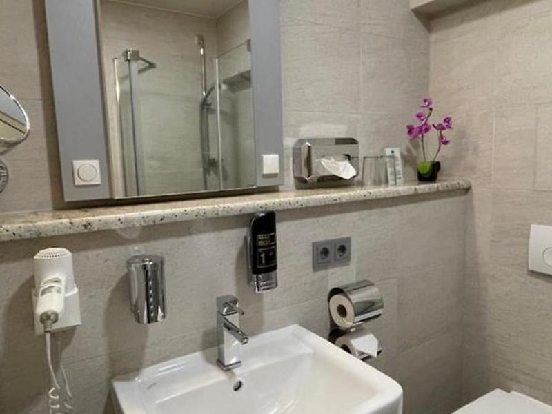 6EB8F1E090CEB739D5174C025C3F09D4