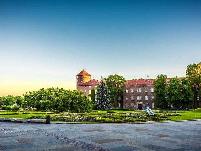 20F9ED5E38A56E160E9B730D0F643E47