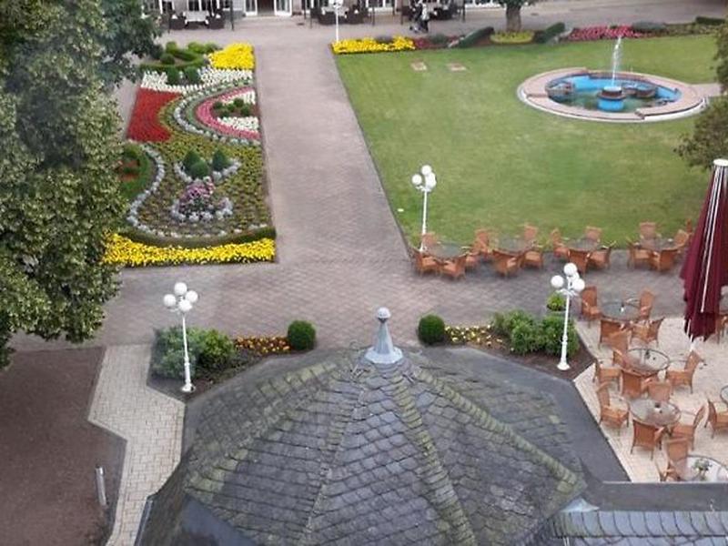 7A7919A4C97F9110EEC545134EAA1BF6