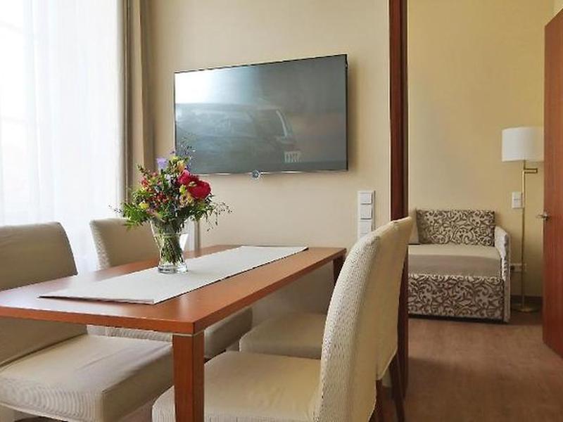 37FF472227379C4E3F75DACDB093A7BD