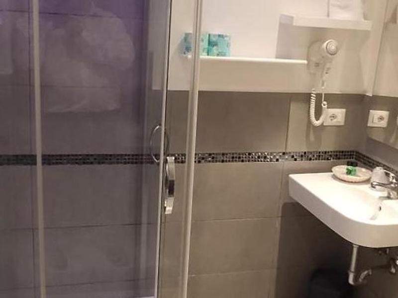 89AE40DEB9A514A8591390FCDD46AD22