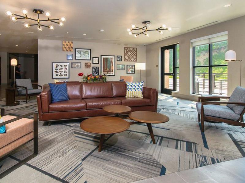 E2453F45B1614CD0F469172B0307C752