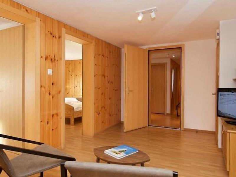 F213B0706CE659E89C87E14D2F10E6AE