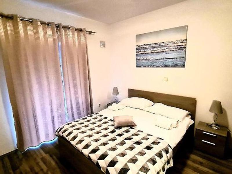 E6C0E8658FAEB0879BF8DAE96BC0C056