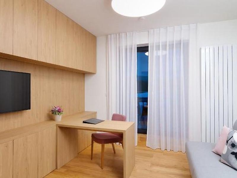 30464718BC74550FCA13F1A2D057F910