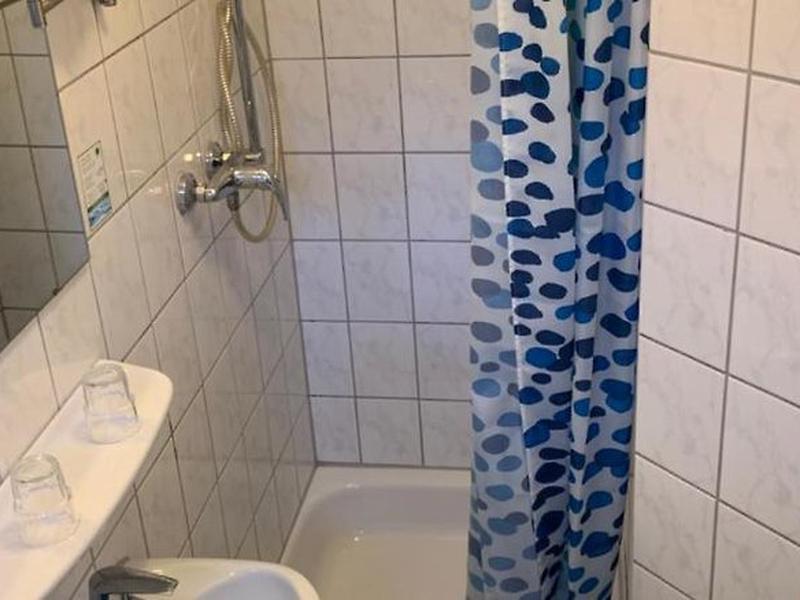 649EB18329429048240BAD2CCF40D3CC