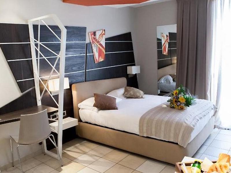 DEA0824DF404C3E52CA94A4D83F0510B