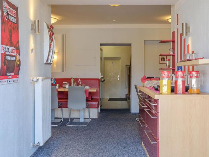 DDA46EE665F865A113BB29EF0F4315D9