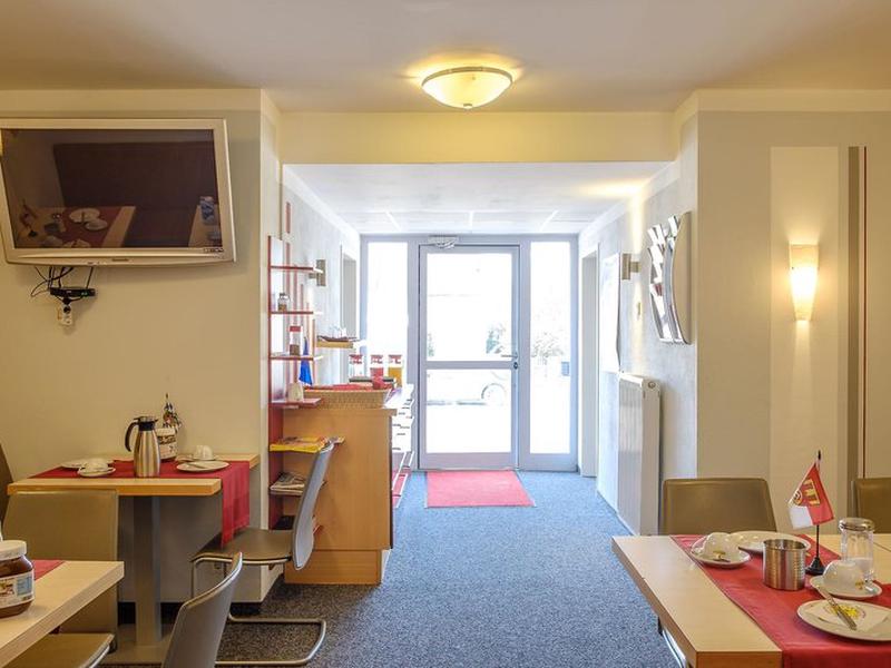 01127645DE36F1A4B485E221F6F2C023