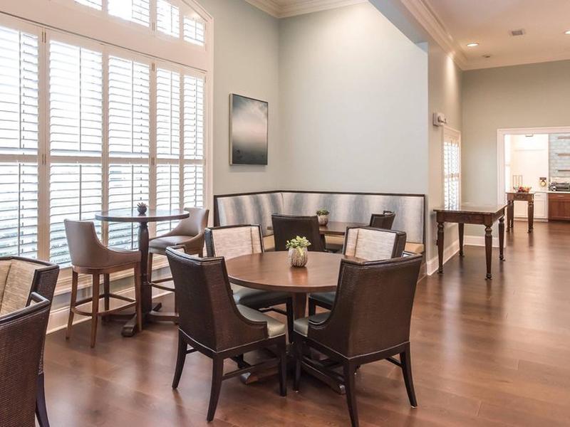 7094E391828F211D2E52073014968386