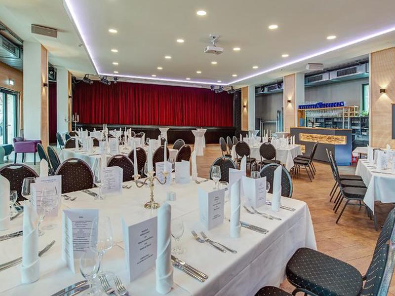 FDEEA99FD344D2D09EC416DFAE5FE885