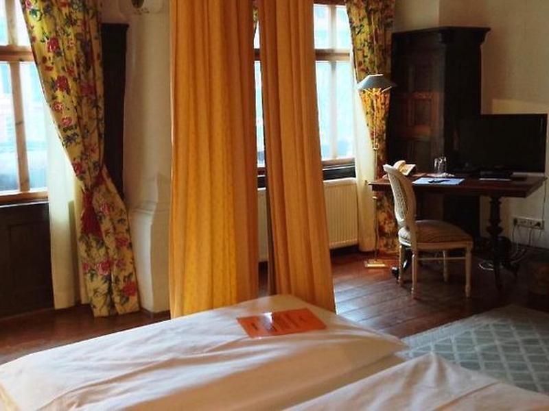 61A546758DCD4111F4B0A3CB0FF585B0