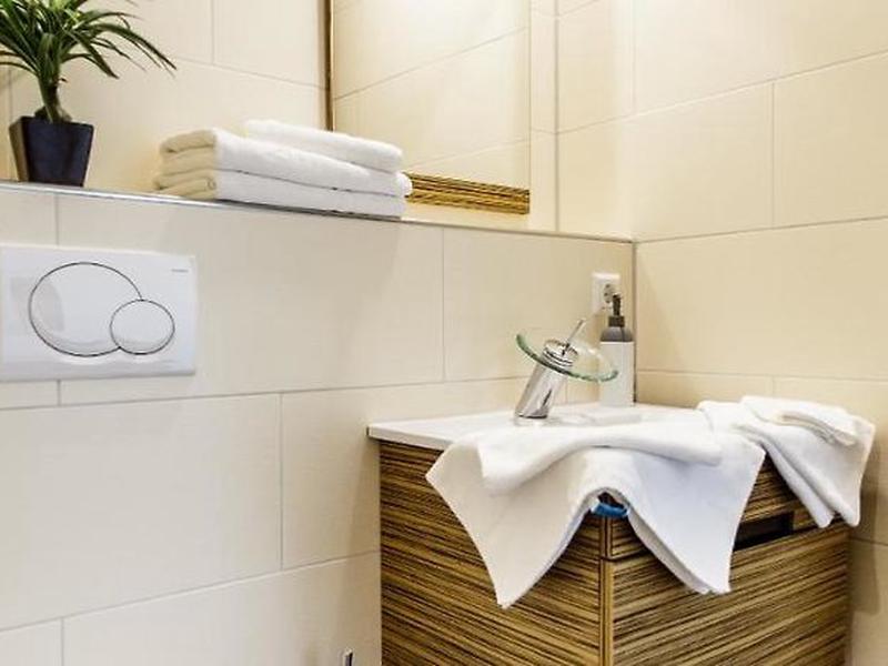 C30921F8AAD206712A407AB6C6E5C1A3