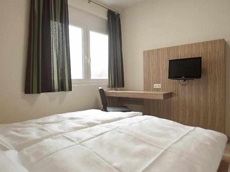 C3B0CE58F2DFCA9406FD8EBAA951F5EC