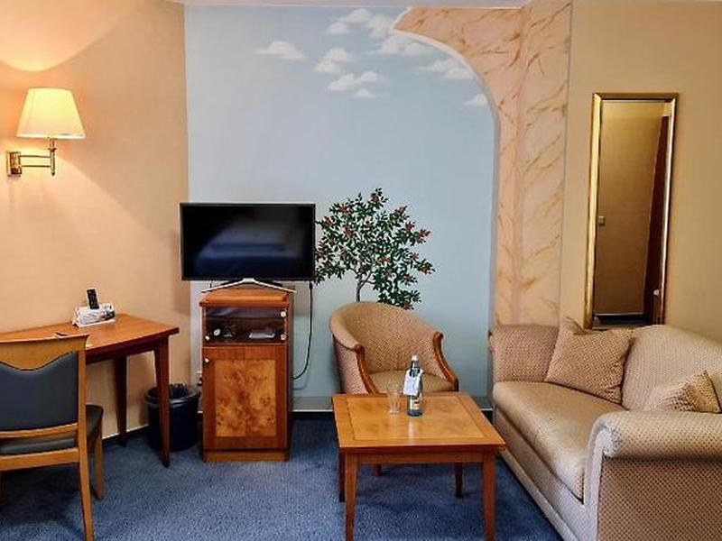 FD8452FFAAC67F38F7D3F930F30DB721