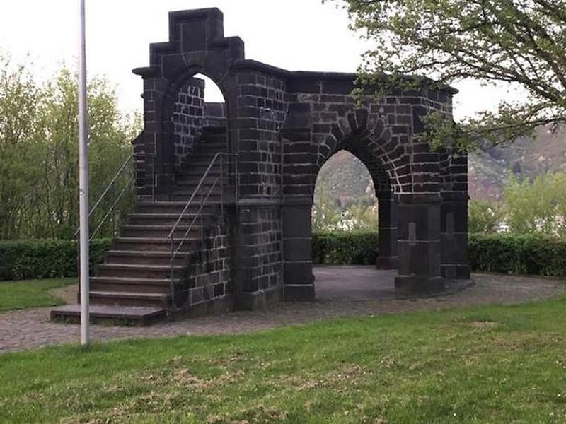 F73CC4672DD993A65BB29D1E17696685