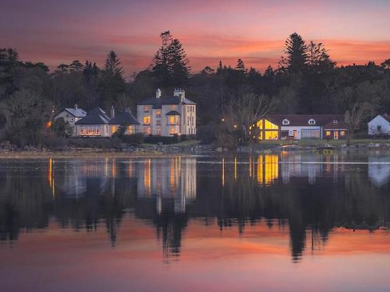 839699753EE291BF3CA9677A27F6F7B2