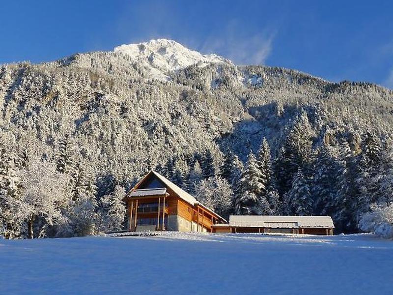 7D063891569F853AE09C3EDFCBE4F34A