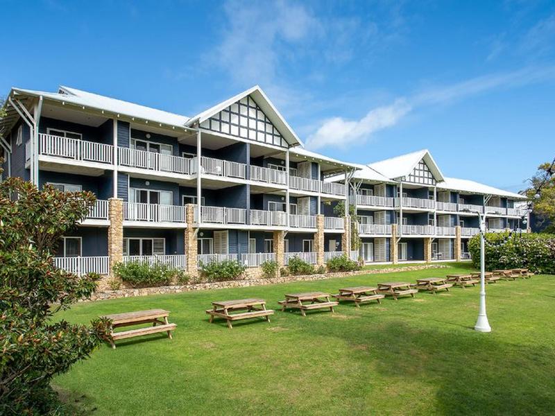 20FF018F8556F3E09617D7807836D975