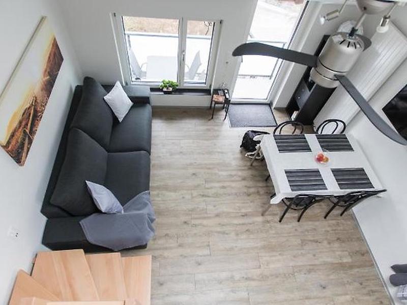 64EEB21DF3B630D985C41692EF5BDED6