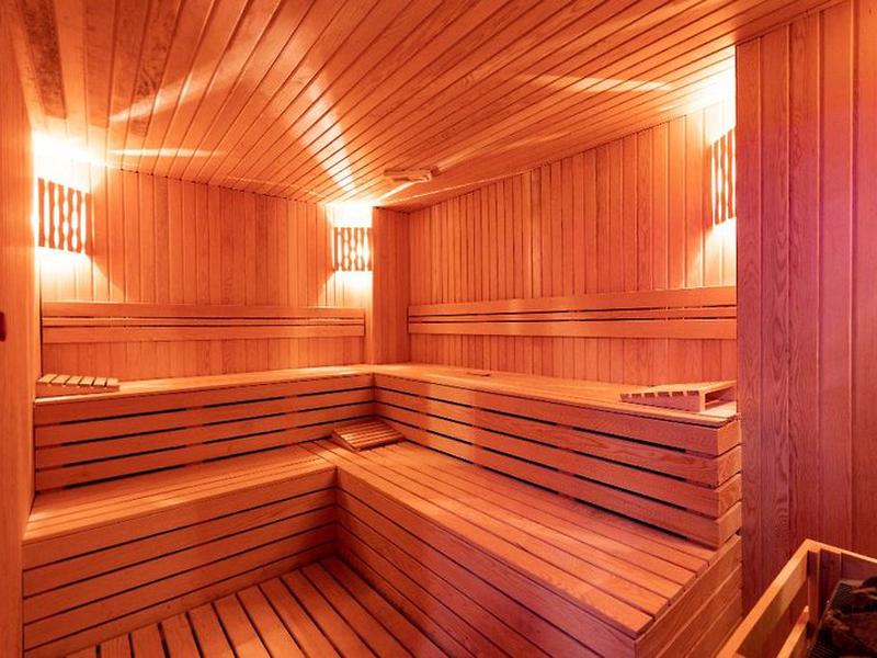 AAEEE74DE1FD013837ED74D8D4437AC9