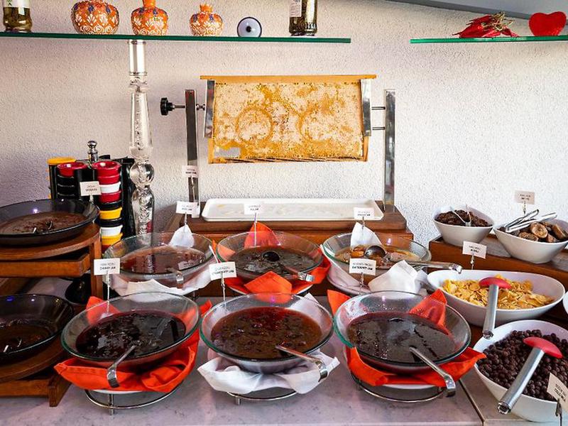 6AF3340E65306FA4BD2C4B5C3FBFBADA