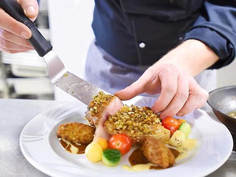 28DEE9353E54D0C5511093FF7A004E3C