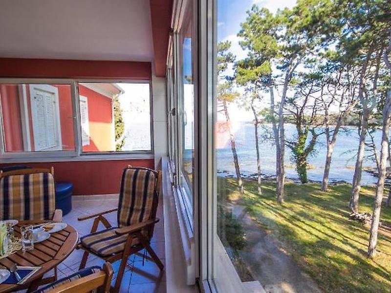 D828649E294FB49063BC2D7A34AF47C5