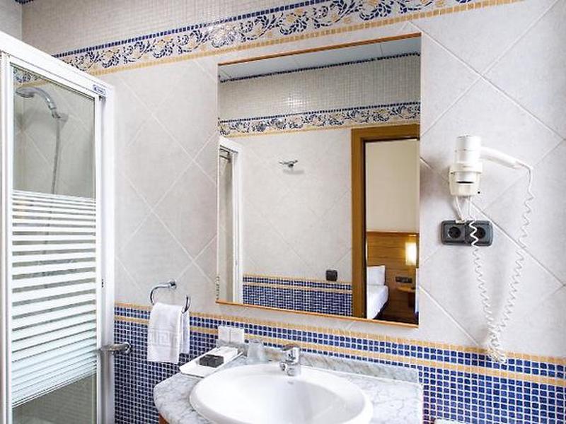 17DE9A890A8EBACE36FF122A61EC1624