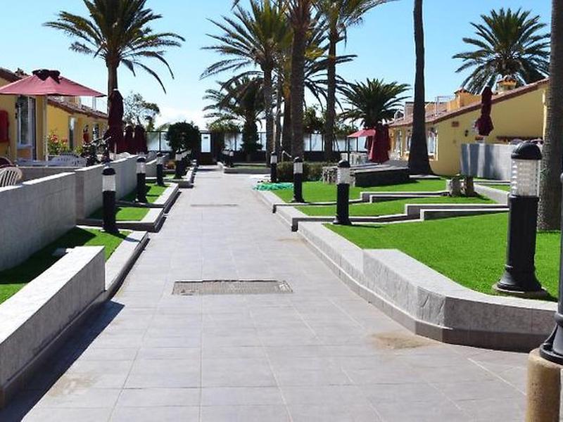 70B419735B5A0894DA546C987B39772E