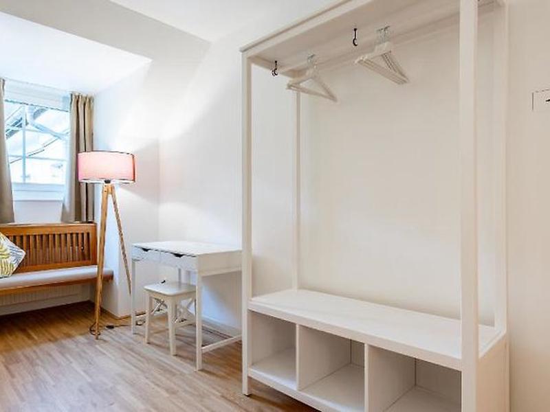 7B790C1ED235747C401F58DF0A06EC87