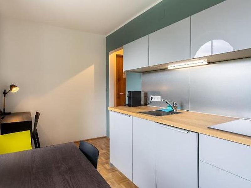 9549E750840D3D081BB0989AB110B7C0