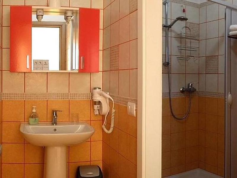 DCE6E73B8B89188EAF07C5CA865CFE2B