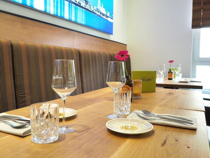 9FEB1B0A16849C256DC63B999DEC83F6