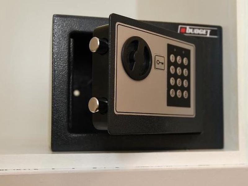 990AD471ACDA4CF1E450341C067F733B