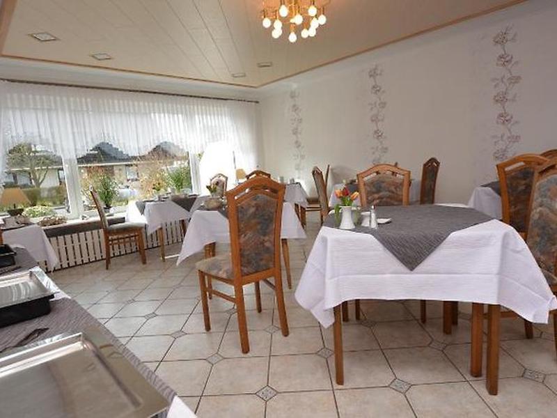 55627B1B7F66AE370F341682FCEE609C