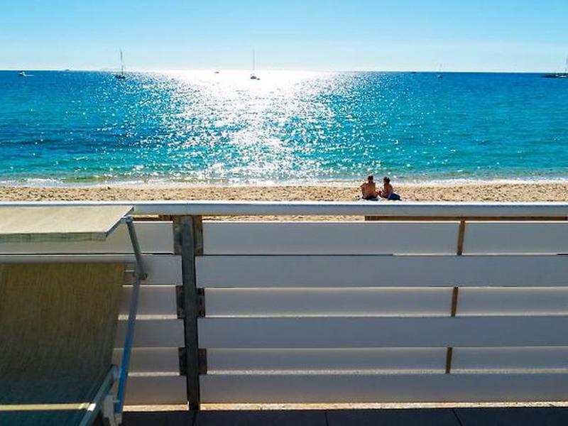 DCC05CD4D8A0681370FC12554633E485