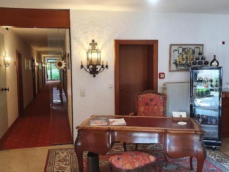 808B16714C7B5408077D40BFAF7B322C