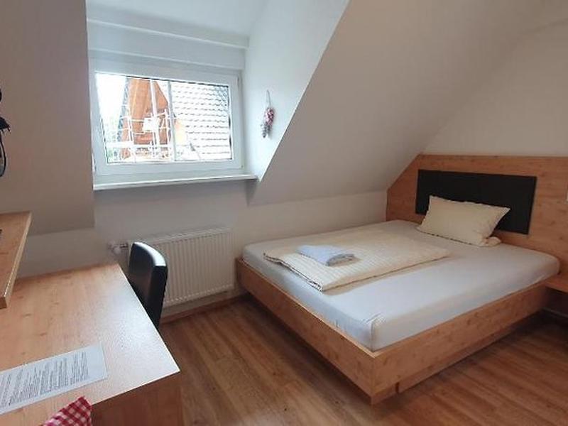 FF5DB4E4DEE04820046A307D9A5FC4F7