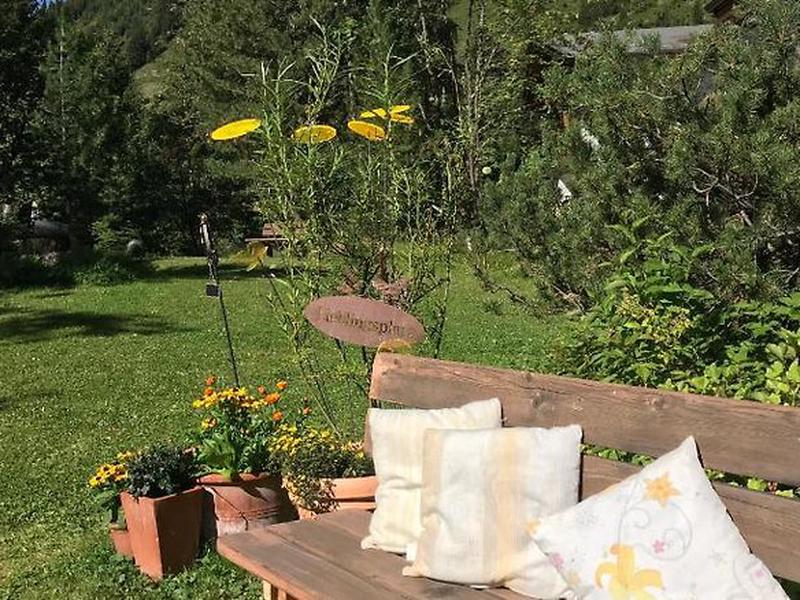 9D17F6871CF44D09A8BD6536A754B200