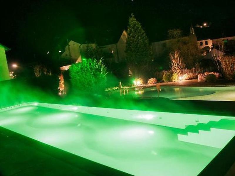 98BAF827AB7DED6E7FF6A34E65BF0959