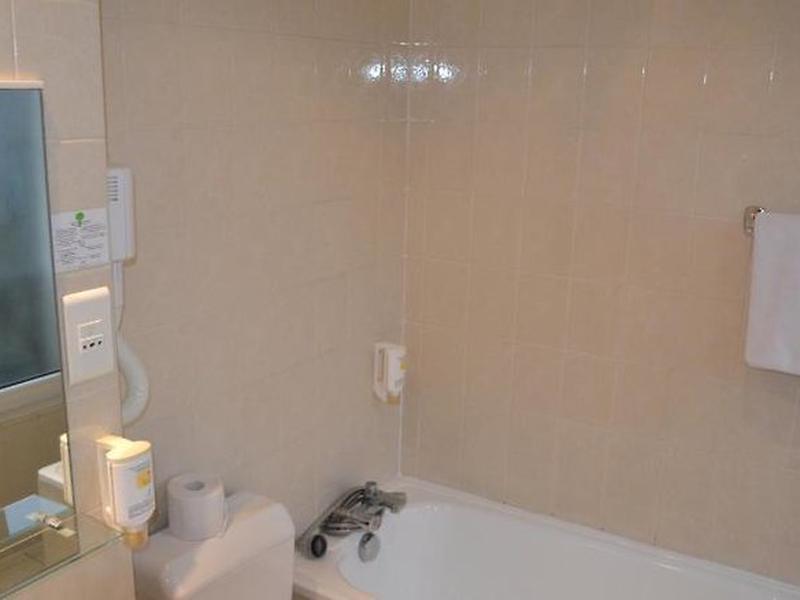 319E52617DF853B7D1B1596B8A23C374