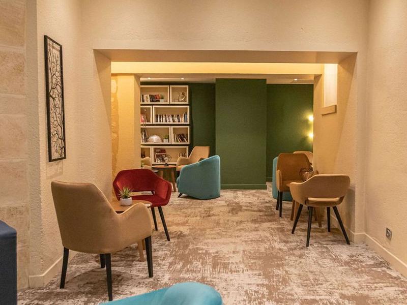 57FCEC1EC516914DCE18EA55D4A48612