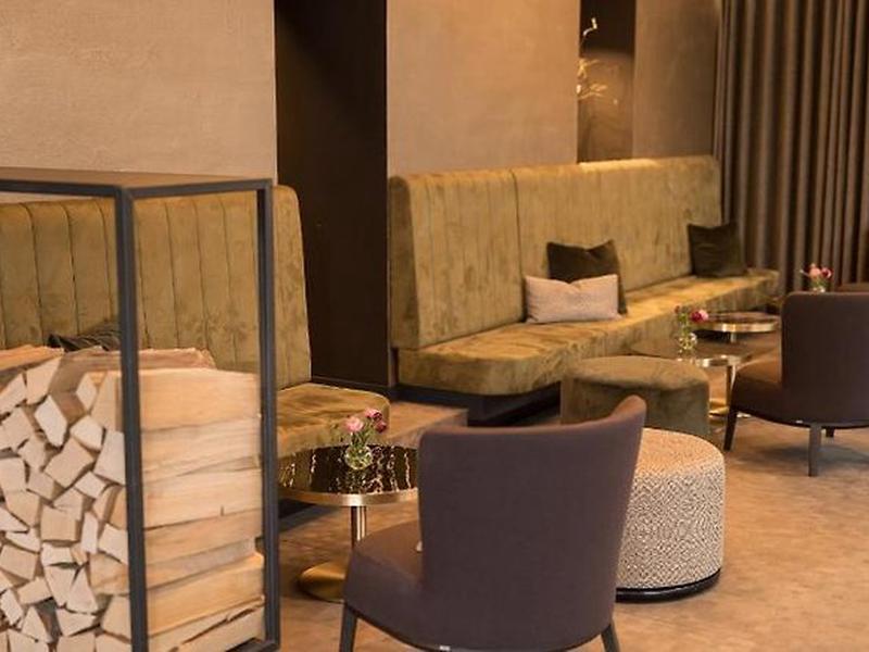 98747661D6E35AD4E012984746C3E979