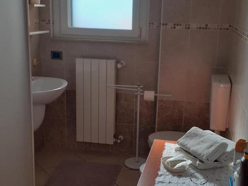 61FEE351135B23E4B4A8E4D1BC230B12