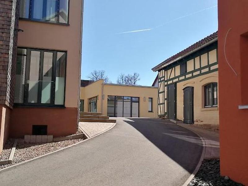 8F8FC19F54D433B1A2EC0F324FB44609