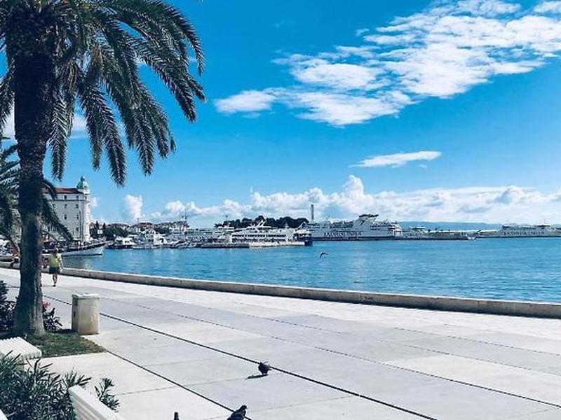 63623B788ACC53297E7D8D2BDF7F66DC