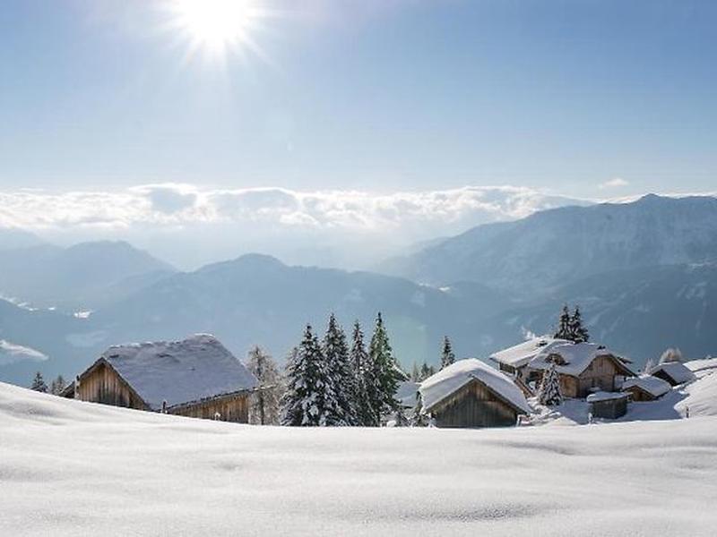 2E97C3652A3F453E1B39A24F2F3032CE